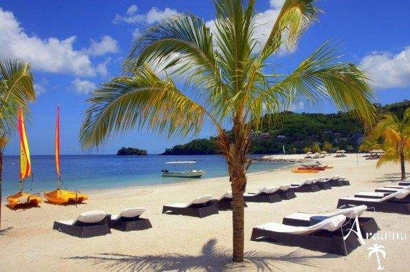 St. Vincent & Grenadine, Buccament Bay Beach*****