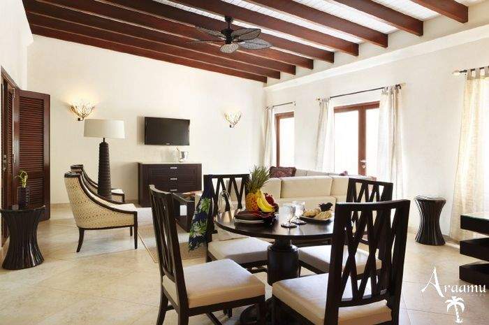 St. Vincent & Grenadine, Buccament Bay Beach*****