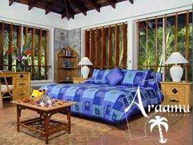 St. Vincent & Grenadine, Young Private Island****+